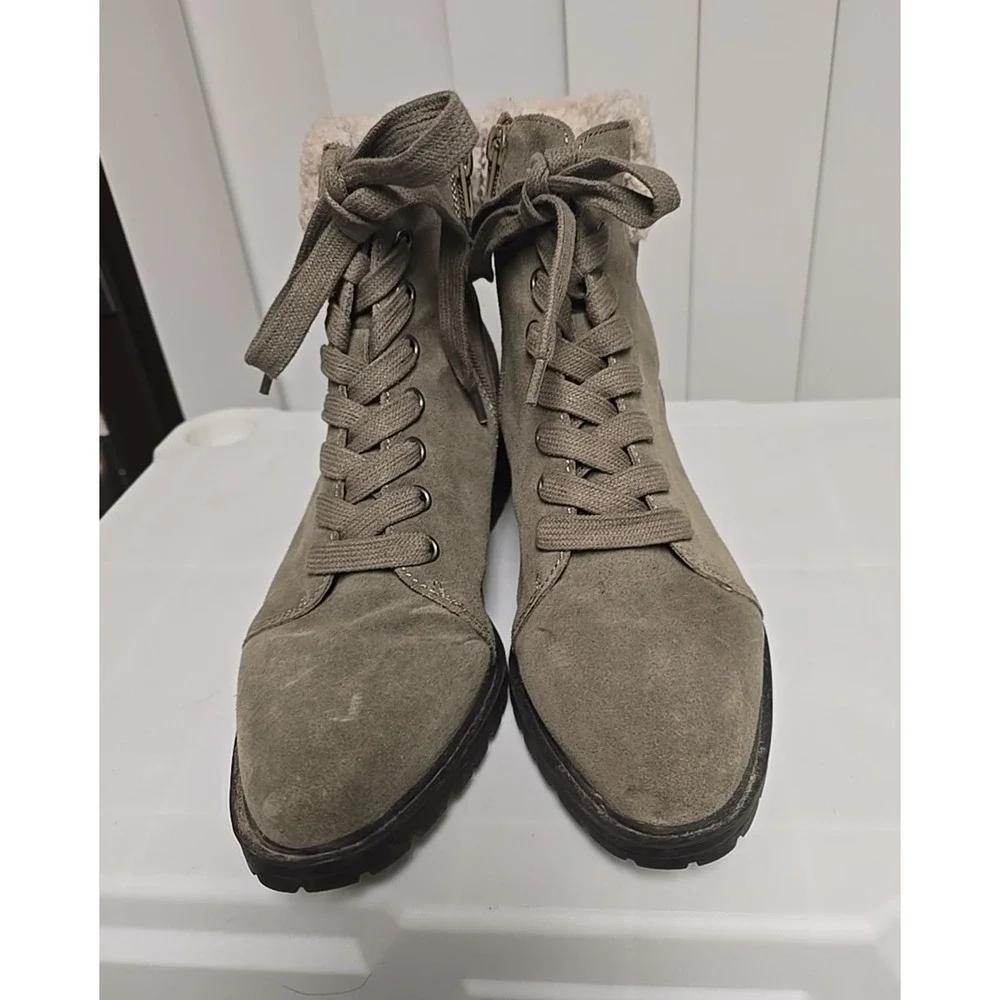 Lucky Brand LK-Jacenia Olive Green‎ Suede Lined Lace Up Ankle Boots Womans Sz 9M